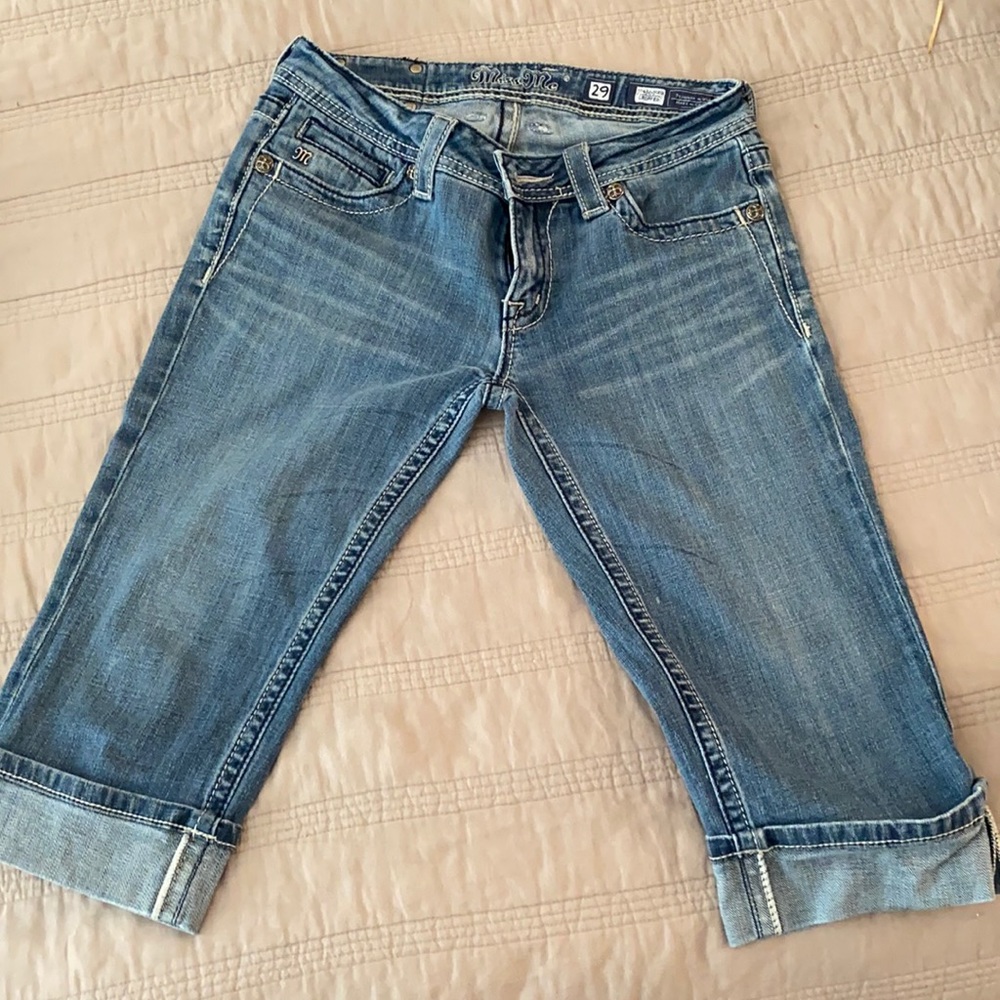 Miss Me cropped jeans